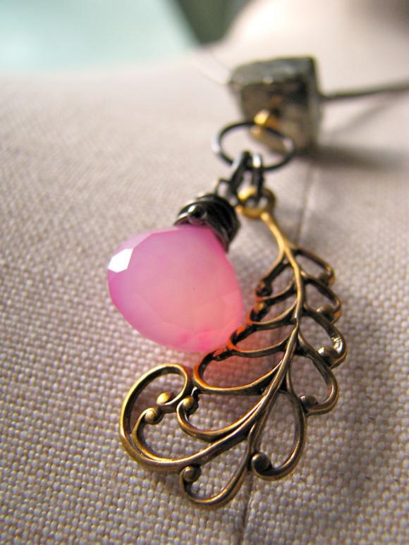 Flutter necklace - pyrite / pink chalcedony / gemstones