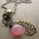 Flutter necklace - pyrite /..